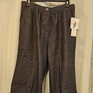 ALIA Woman's Capris